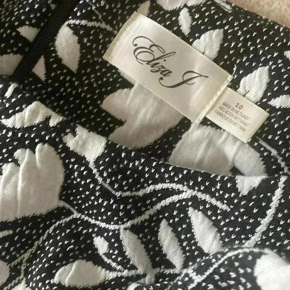 Eliza J Floral Jacquard Fit & Flare Dress - Picture 2 of 12